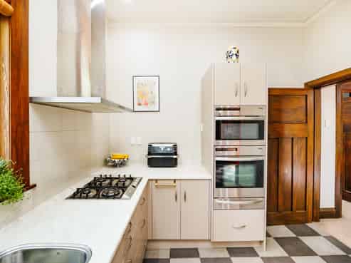 37 Batt Street, West End