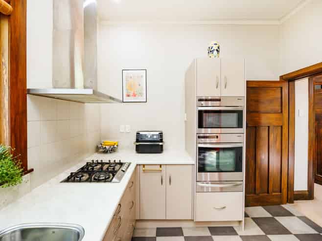 37 Batt Street, West End