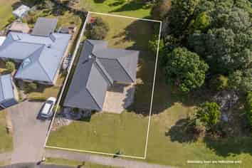 33 Hawk Hill Crescent, Cooks Beach