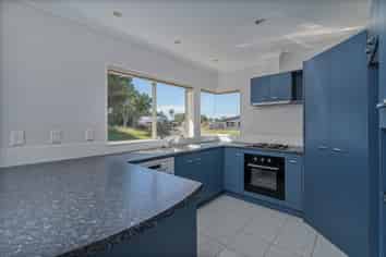 33 Hawk Hill Crescent, Cooks Beach