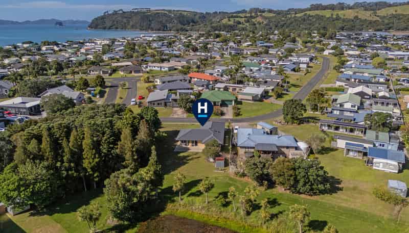 33 Hawk Hill Crescent, Cooks Beach