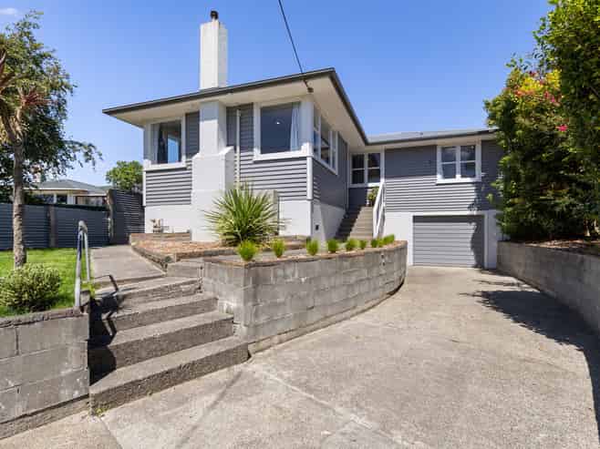 53 Tararua Terrace, Cloverlea