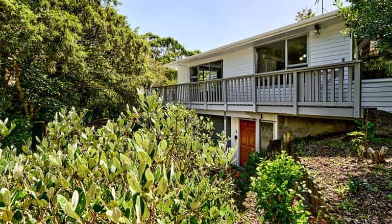 4 Rokewa Way, Paparangi