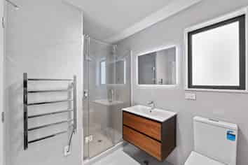 35 Whiteywood Street, Westgate