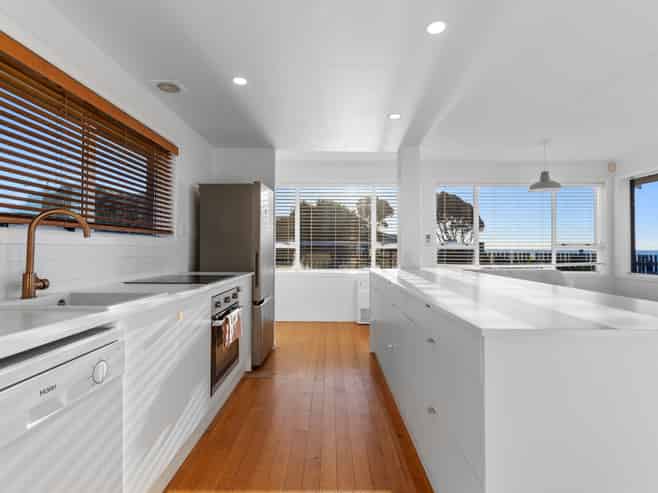 107 Karewa Parade, Papamoa