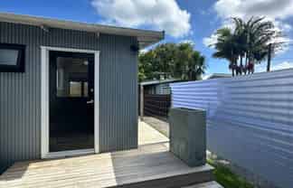 1/204  Beach Haven Road, Beach Haven