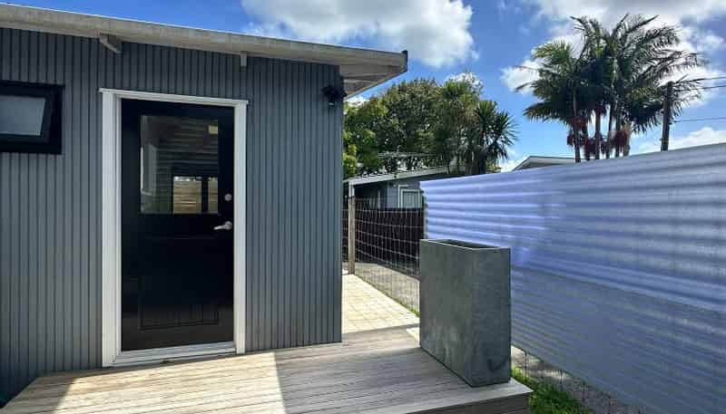 1/204  Beach Haven Road, Beach Haven