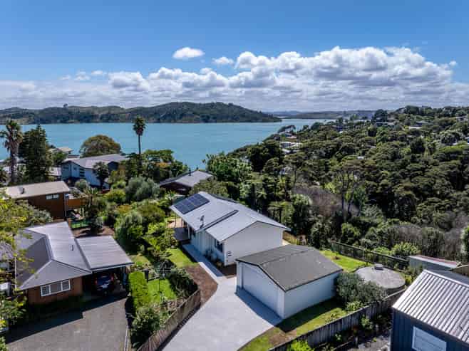 11 Sunshine Rise, Raglan