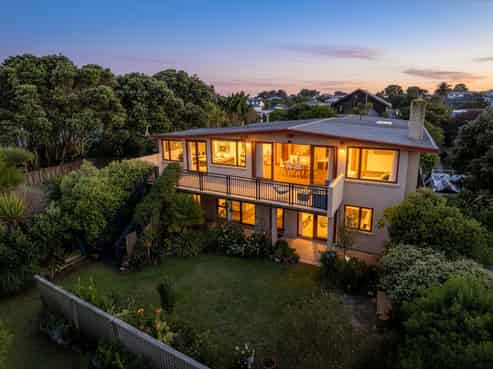 81 Manly Street, Paraparaumu Beach