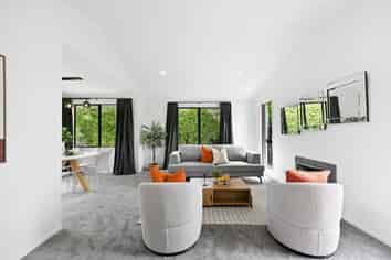 8 Gracefield Place, Huntington