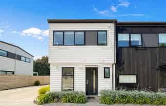 8 Whakahui Lane, Mangere Bridge