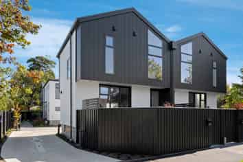 2/46 Tabart Street, Woolston