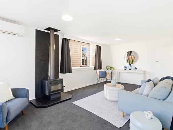 8 East Avenue, Saint Kilda