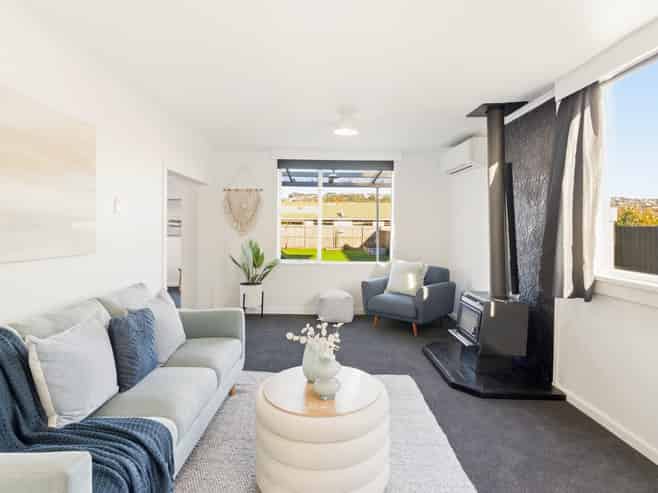 8 East Avenue, Saint Kilda