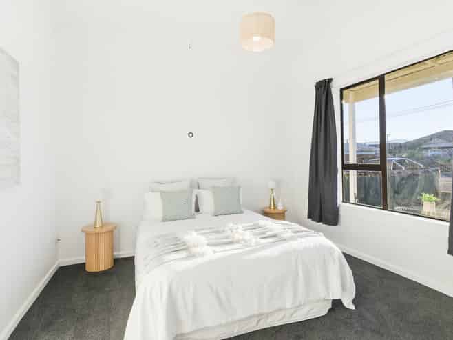 8 East Avenue, Saint Kilda