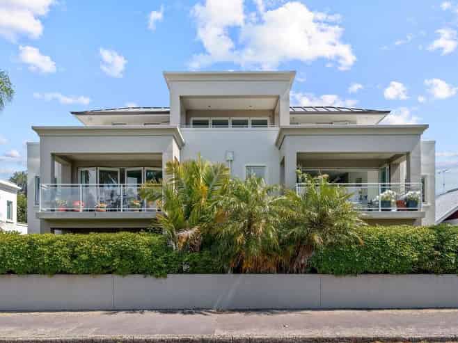 7/235 Devonport Road, Tauranga Central