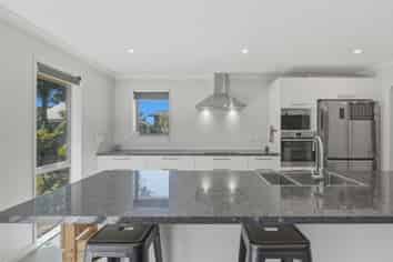 11 Walter Place, KIRWEE