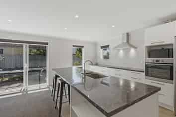 11 Walter Place, KIRWEE