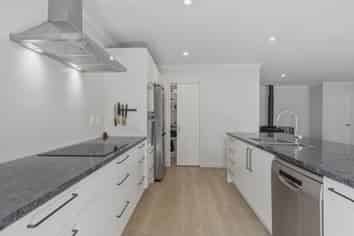 11 Walter Place, KIRWEE