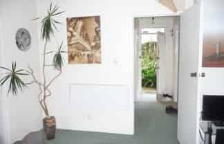 2/23 View Road, Mount Eden