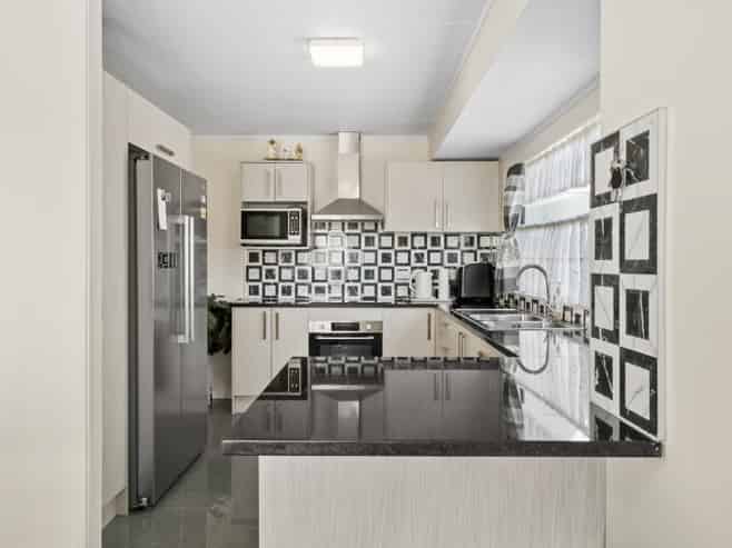 17 Kopara Place, Clendon Park