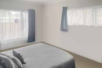 8B Trewin Street, Feilding