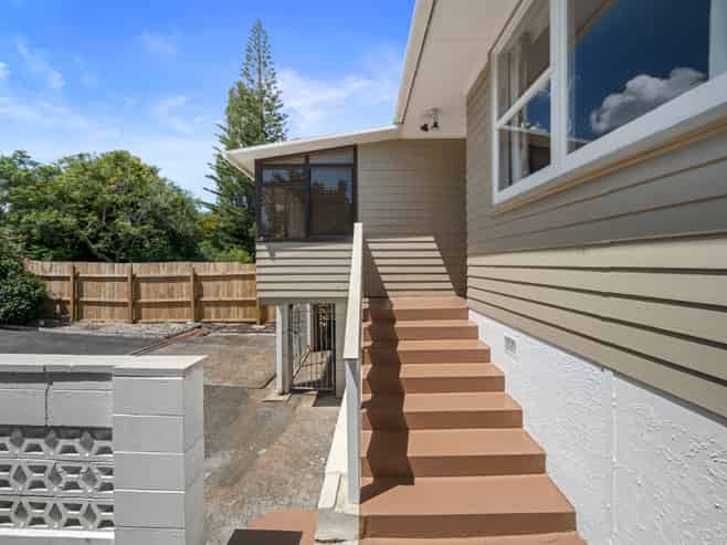 22 Mcinnes Road, Weymouth