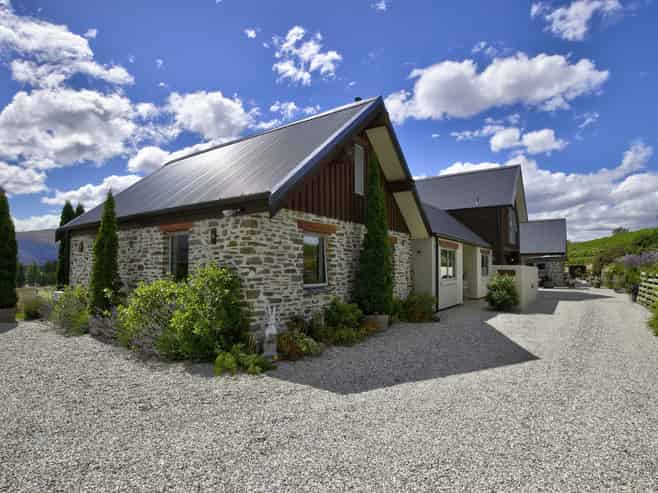 212 Cairnmuir Road, Cromwell