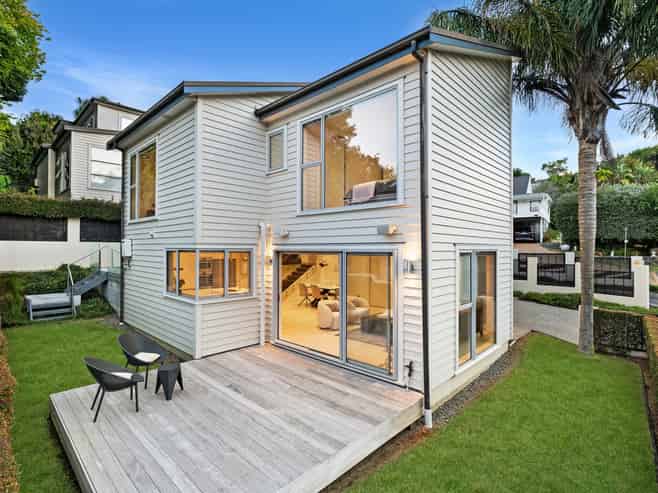 32 The Glen, Remuera