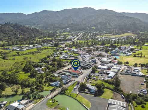 4/16 Pottery Lane, Coromandel
