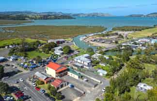 4/16 Pottery Lane, Coromandel