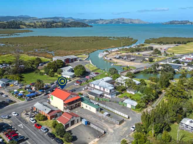 4/16 Pottery Lane, Coromandel