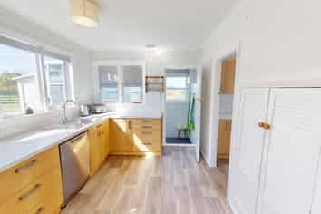 5 Bastia Avenue, Bastia Hill