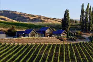 212 Cairnmuir Road, Bannockburn