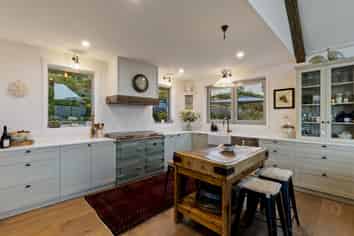 212 Cairnmuir Road, Bannockburn