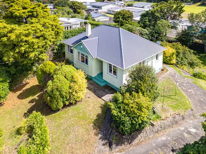 24 Toi Street, Tawhero