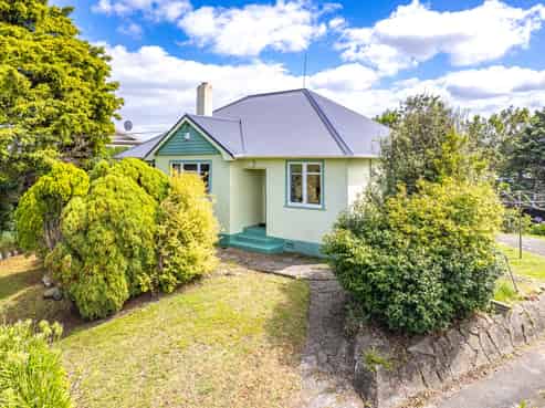 24 Toi Street, Tawhero