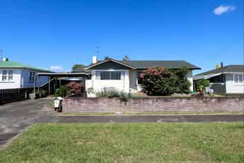 11 Tasman Street, Levin