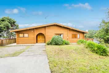 627 East Coast Road, Browns Bay