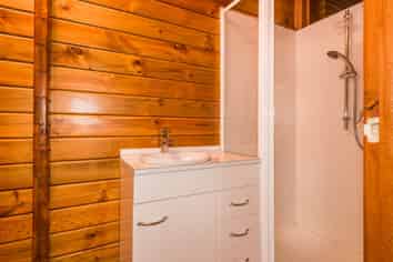 627 East Coast Road, Browns Bay