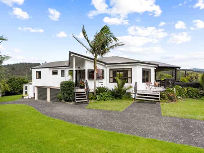 203 Tirohanga Drive, Whangamata