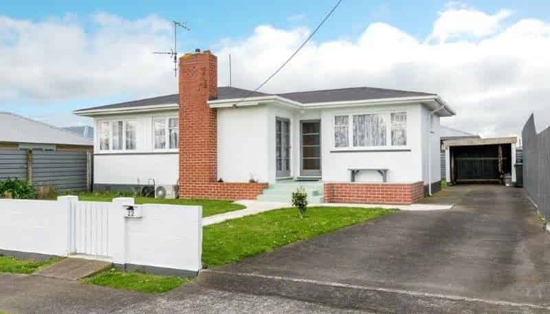 22 Dixon Ave, Hawera