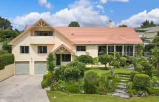 2 Brook Place, Springfield