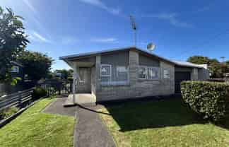 36 Collins Street, Hawera