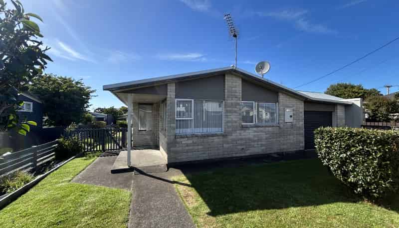 36 Collins Street, Hawera