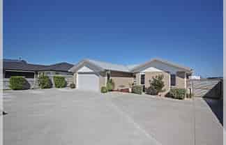 11 Story Street, FOXTON BEACH