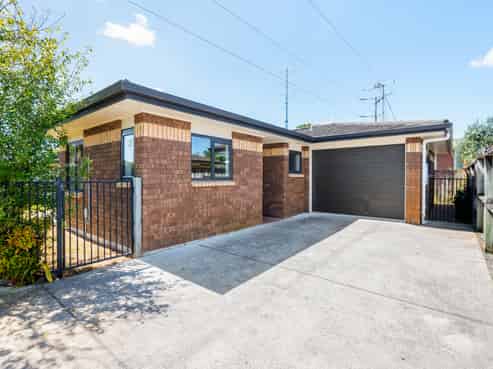 10F Yorkshire Road, Silverdale