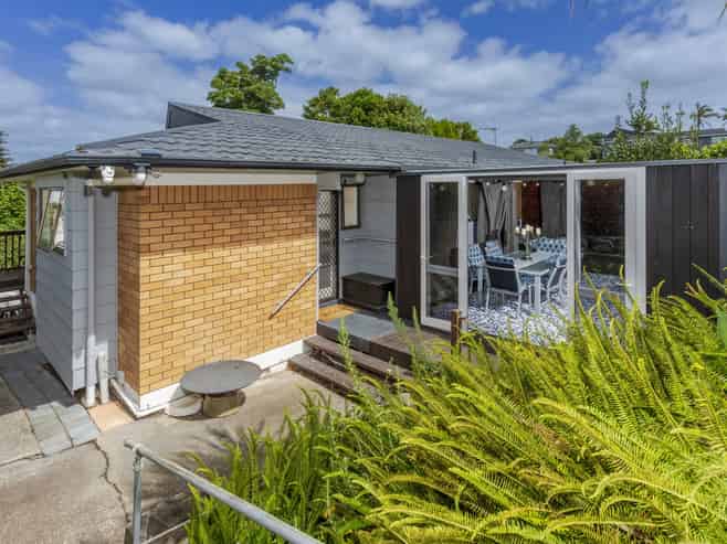 2A Orewa Street, Torbay