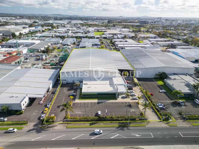 Premium Dual-Access Industrial with Drive-Through