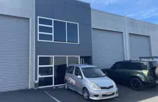 Vacant Now, Waiting For You